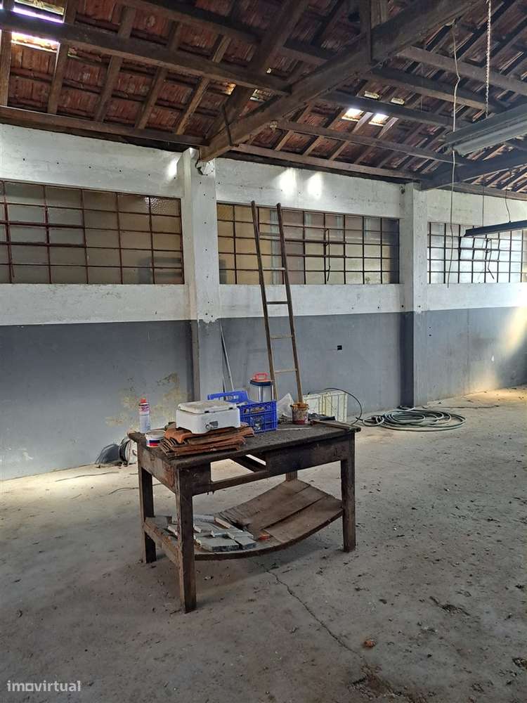 Armazém  Venda em São João da Madeira,São João da Madeira - Grande imagem: 5/18