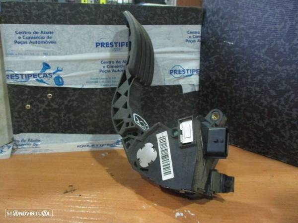 Pedal 180020022R RENAULT MEGANE 3 PHASE 1  2010 1.5DCI 110CV 5P PRETO RENAULT MEGANE 3 2009 1.5DCI 85CV 5P PRETO - 1