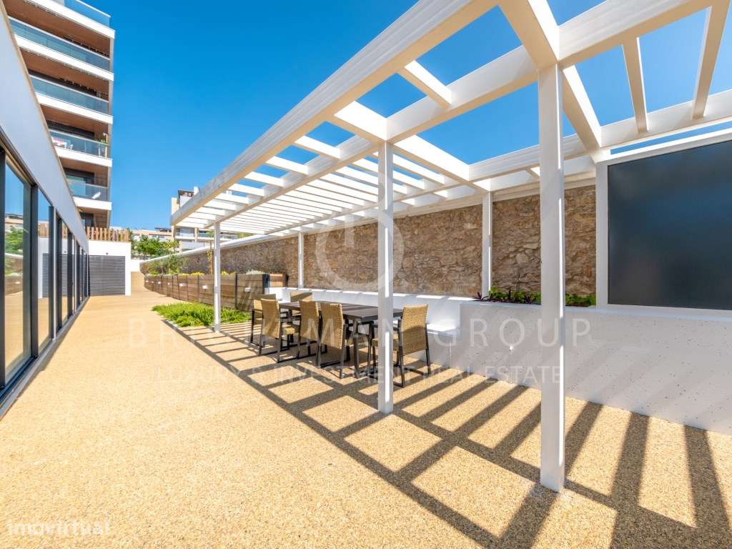 Apartamento T4 com jardim privativa, em Carcavelos-53