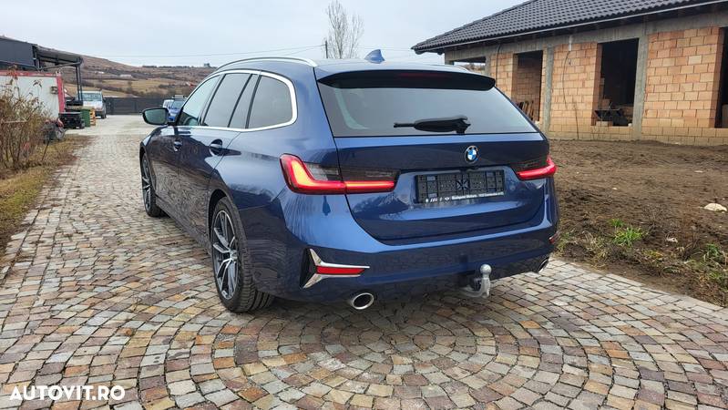 BMW Seria 3 320d Touring xDrive Aut. Luxury Line - 27