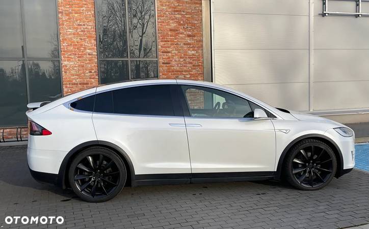 Tesla Model X 75D Allradantrieb - 7