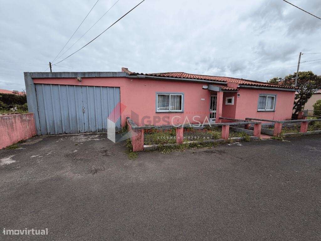 Moradia T3 com garagem e quintal-5