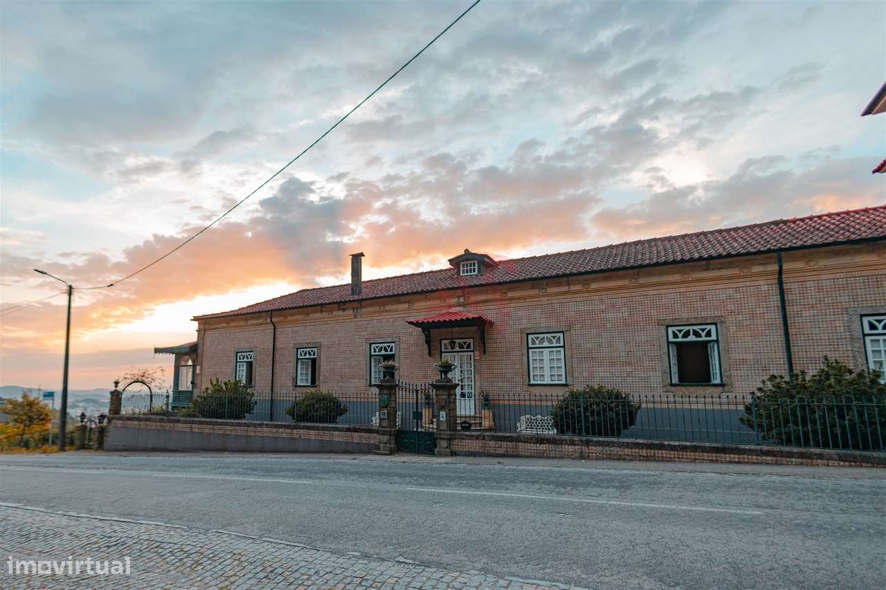 Exclusiva Propriedade Histórica na Encosta do Bom Jesus – Braga - Grande imagem: 3/47