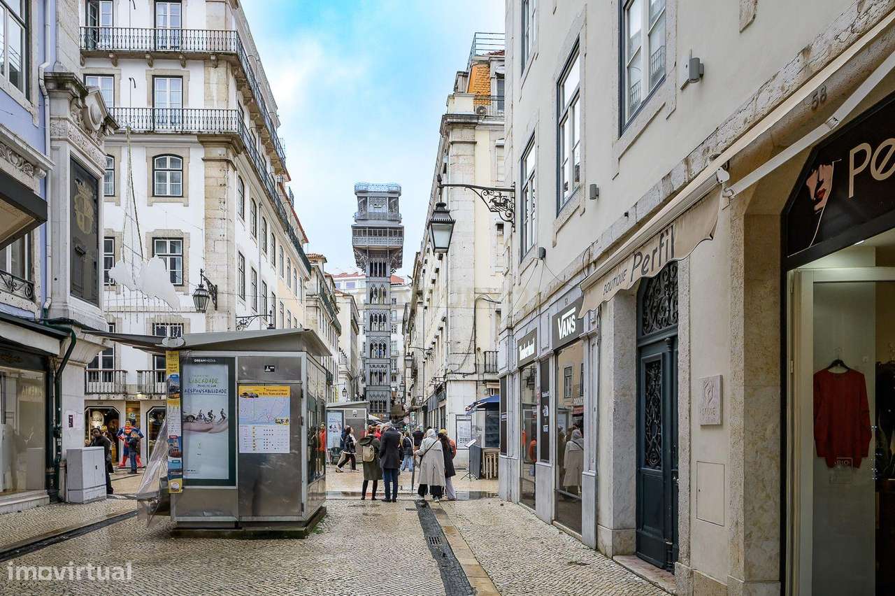 Apartamento T2 de Luxo com Varanda a Sul, Vista Rio e Prédio Totalment-23