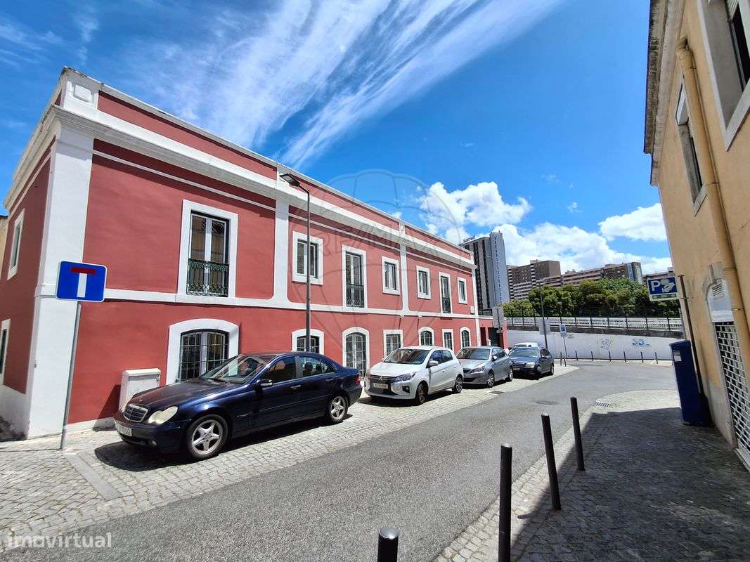 Moradia T6 para venda-6