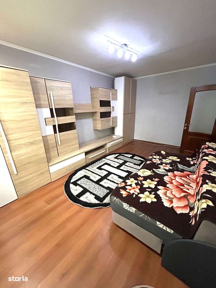 De vanzare 3 camere mobilat și utilat ultracentral Pret 67.000 e - Imagine principală: 1/20