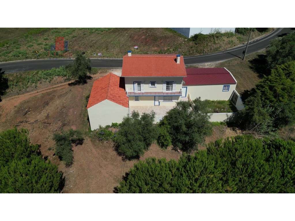 Quintinha com 14.000m2 de terreno com mina de água e árvores de fruto. - Grande imagem: 4/42