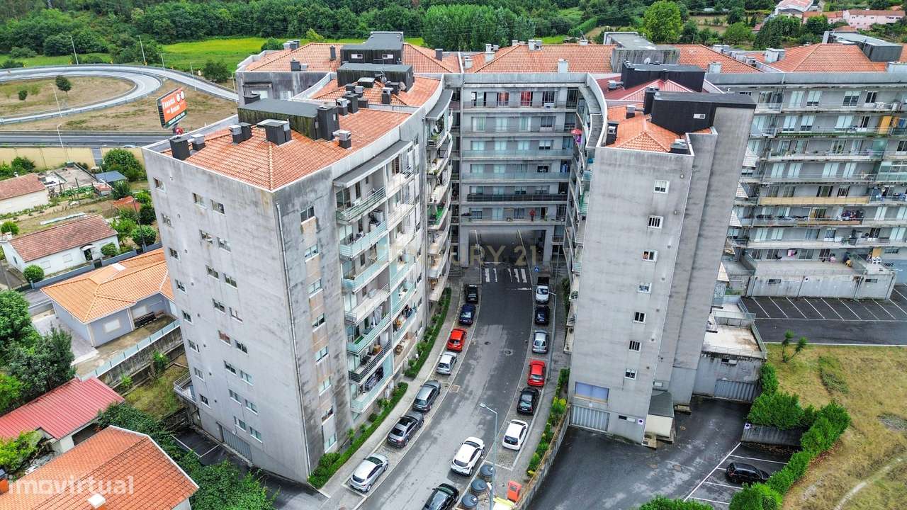 T2 ultimo piso junto ao centro- paredes-13