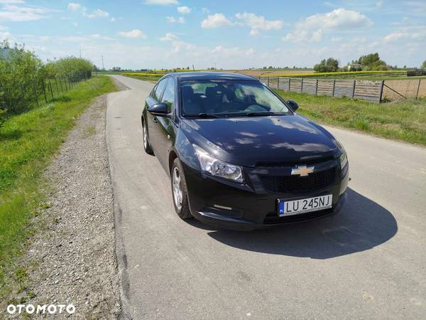 Chevrolet Cruze 1.6 LS - 2