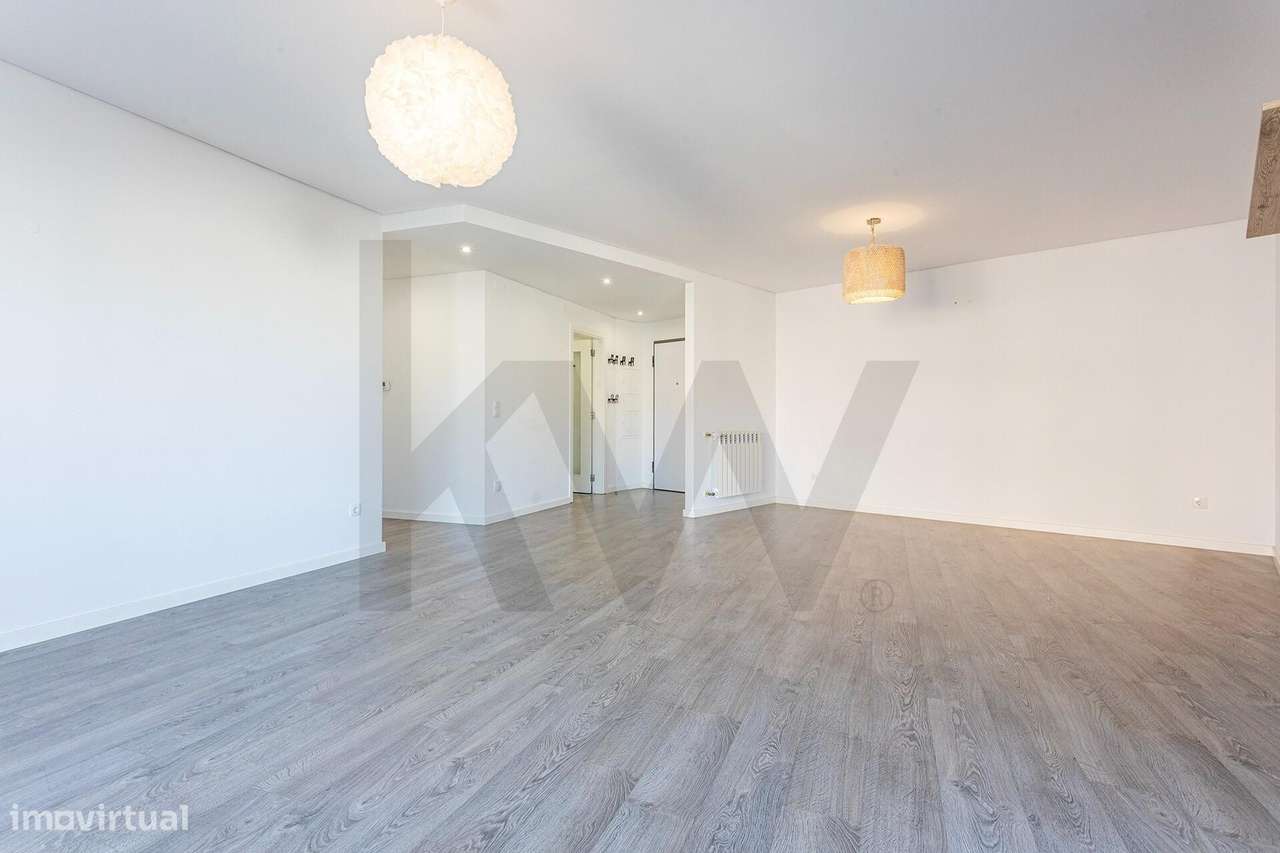 Arrendamento – Apartamento T3 com Vista Mar na Parede, Cascais - Grande imagem: 5/24