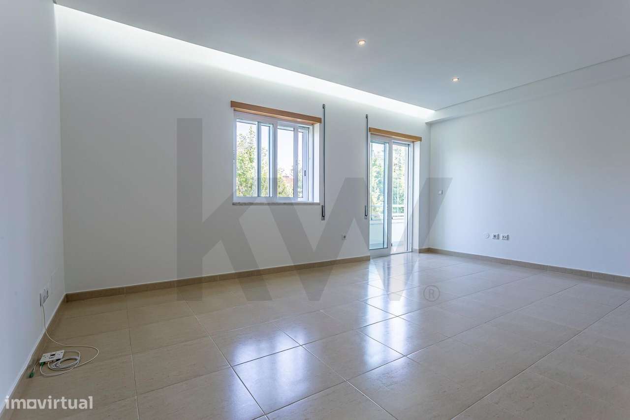 Apartamento T3 Duplex com aproveitamento superior | 5 Quartos | Garage-30