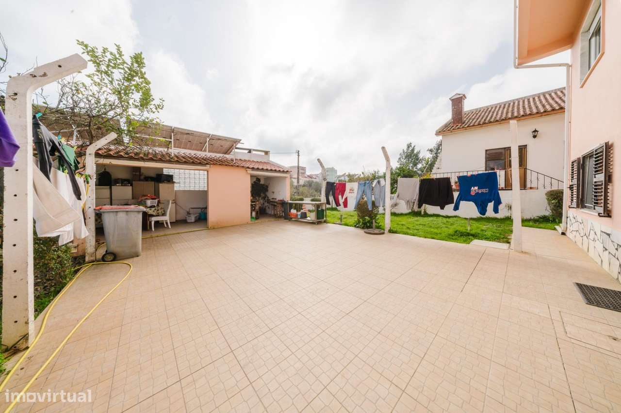 Moradia Independente em Caneças, Odivelas - T3+5-33