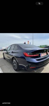 BMW Seria 3 318i Aut. Luxury Line - 2