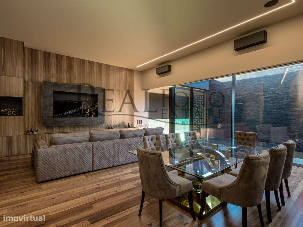 Moradia T4 com Piscina Infinita - Grande imagem: 5/33