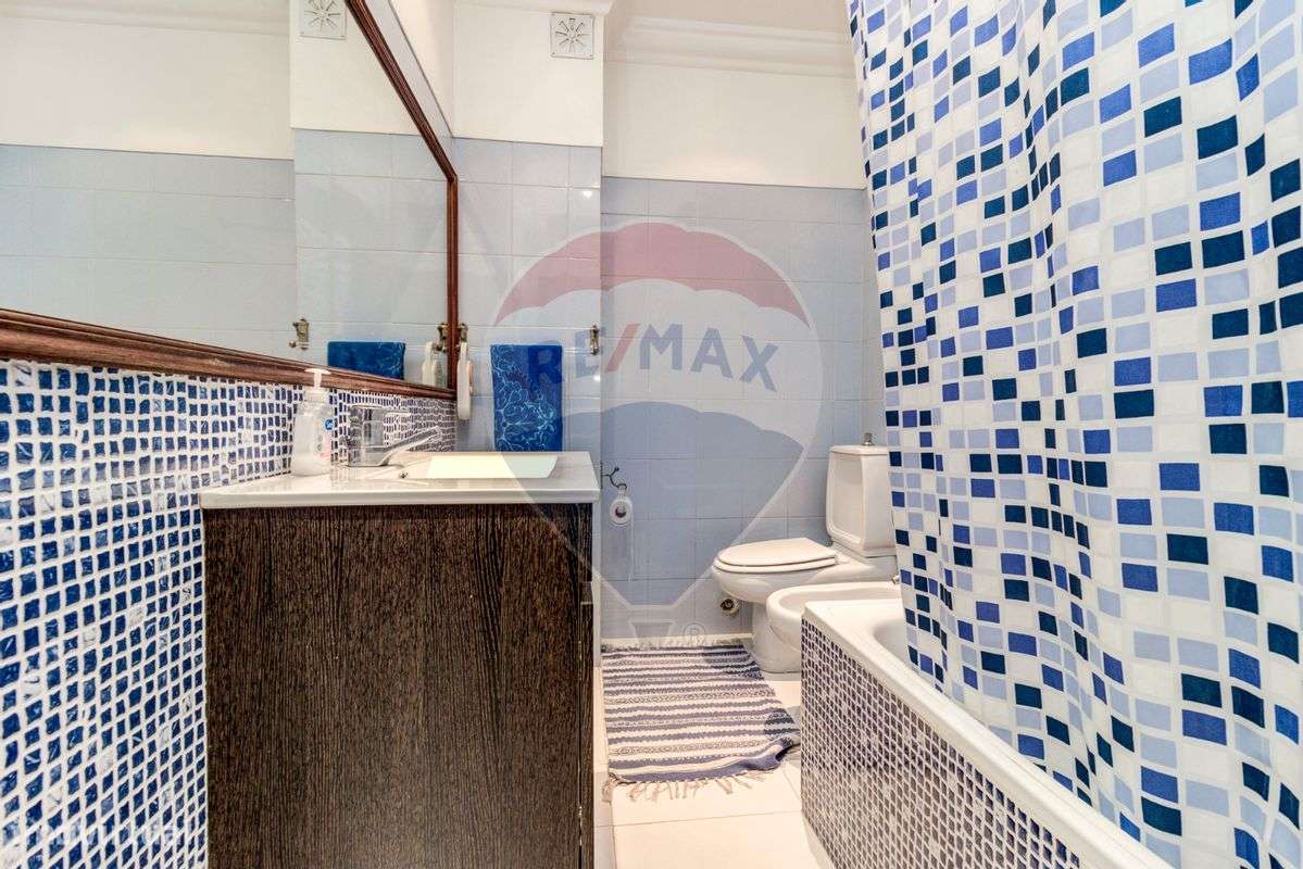 Moradia T4 para venda-16