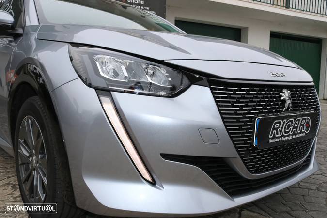 Peugeot e-208 Allure Pack - 4