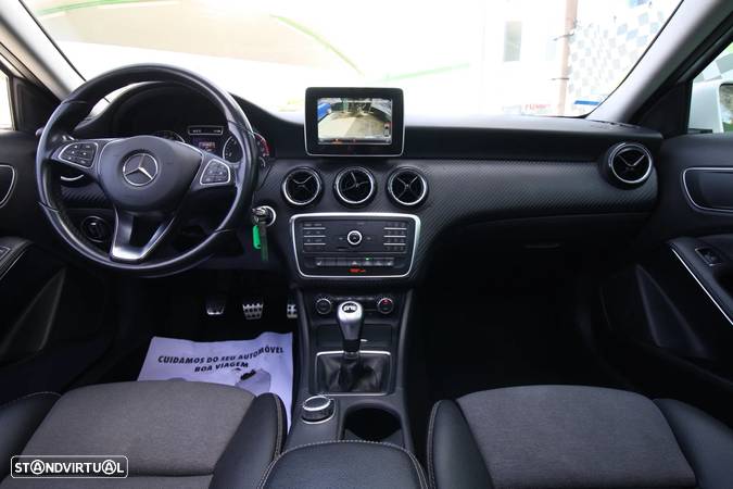 Mercedes-Benz GLA 180 d Activity Edition - 23