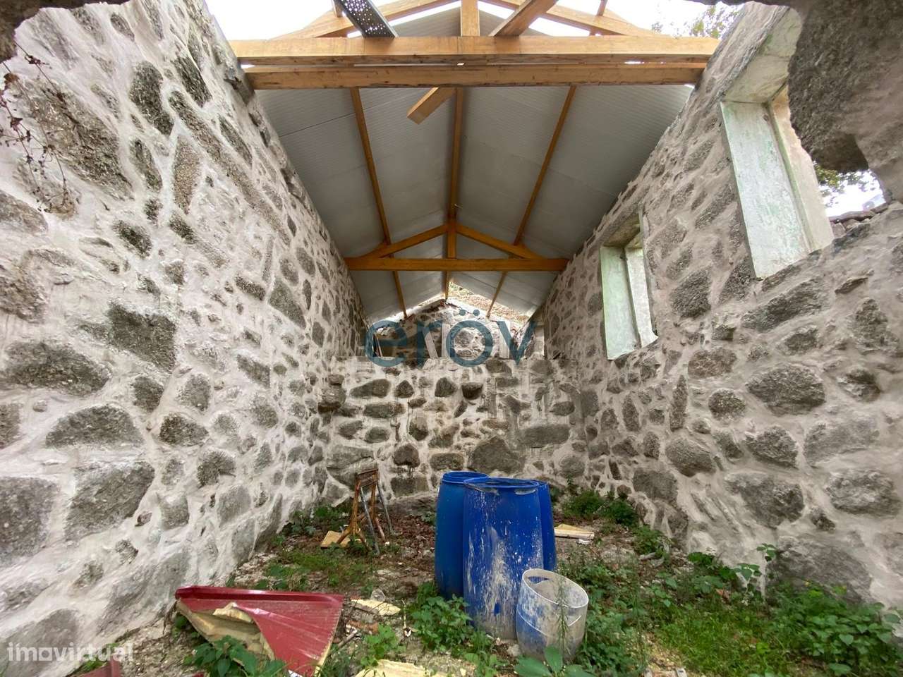 Moradia para Reabilitação com Terreno e Vista Panorâmica-5