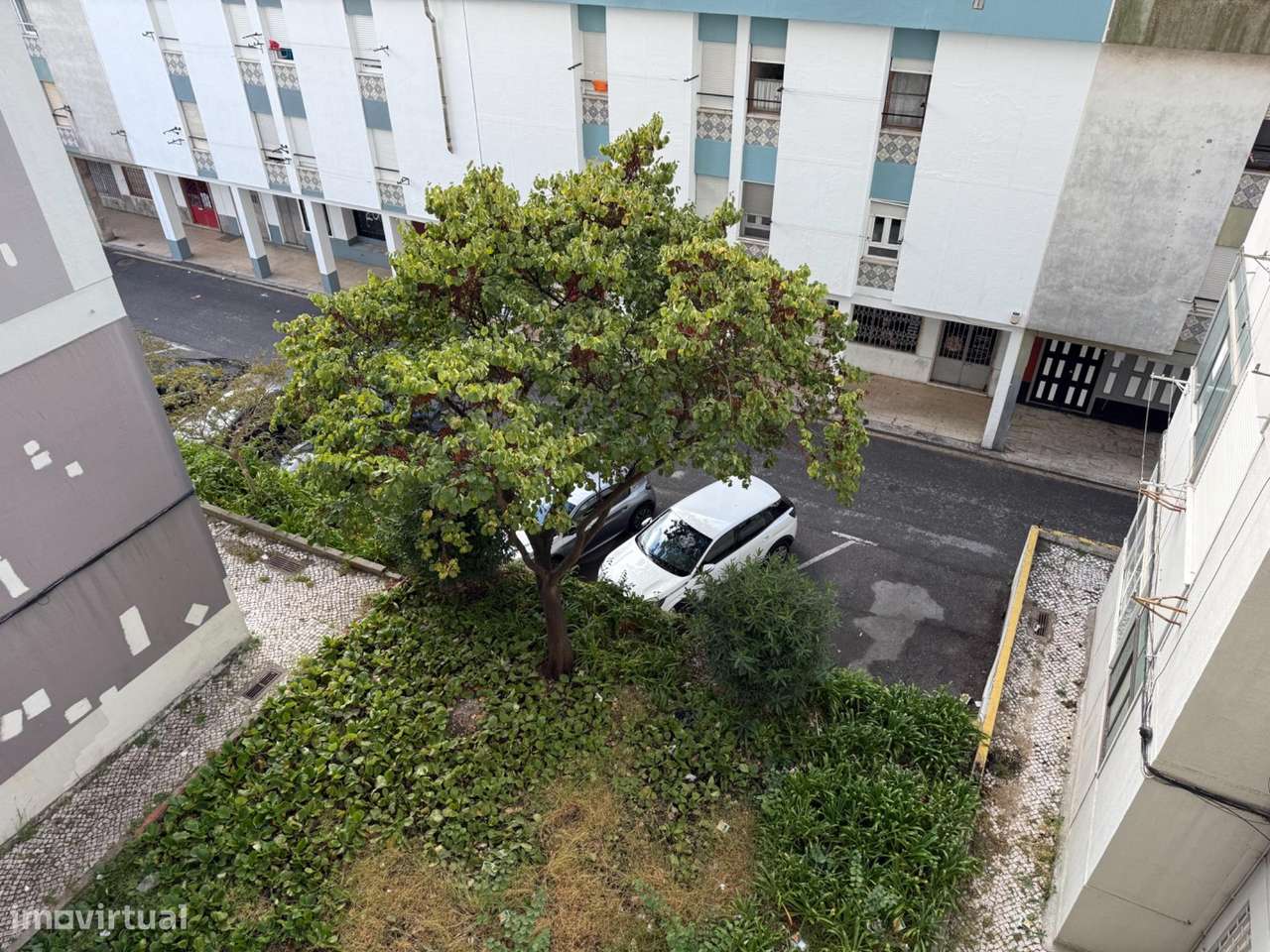 Apartamento T1 com Elevador e Metro a 300m – Reboleira, Amadora-15