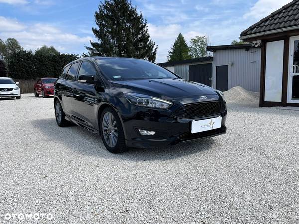 Ford Focus 2.0 TDCi ST-Line Red ASS - 3