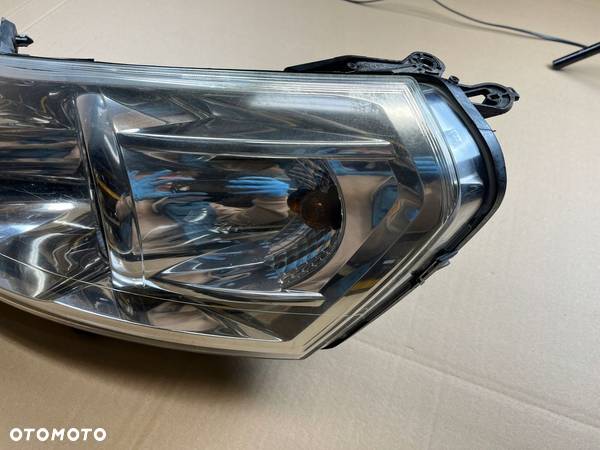 citroen jumpy II scudo expert lampa lewa przód przednia europa 89902605 - 2