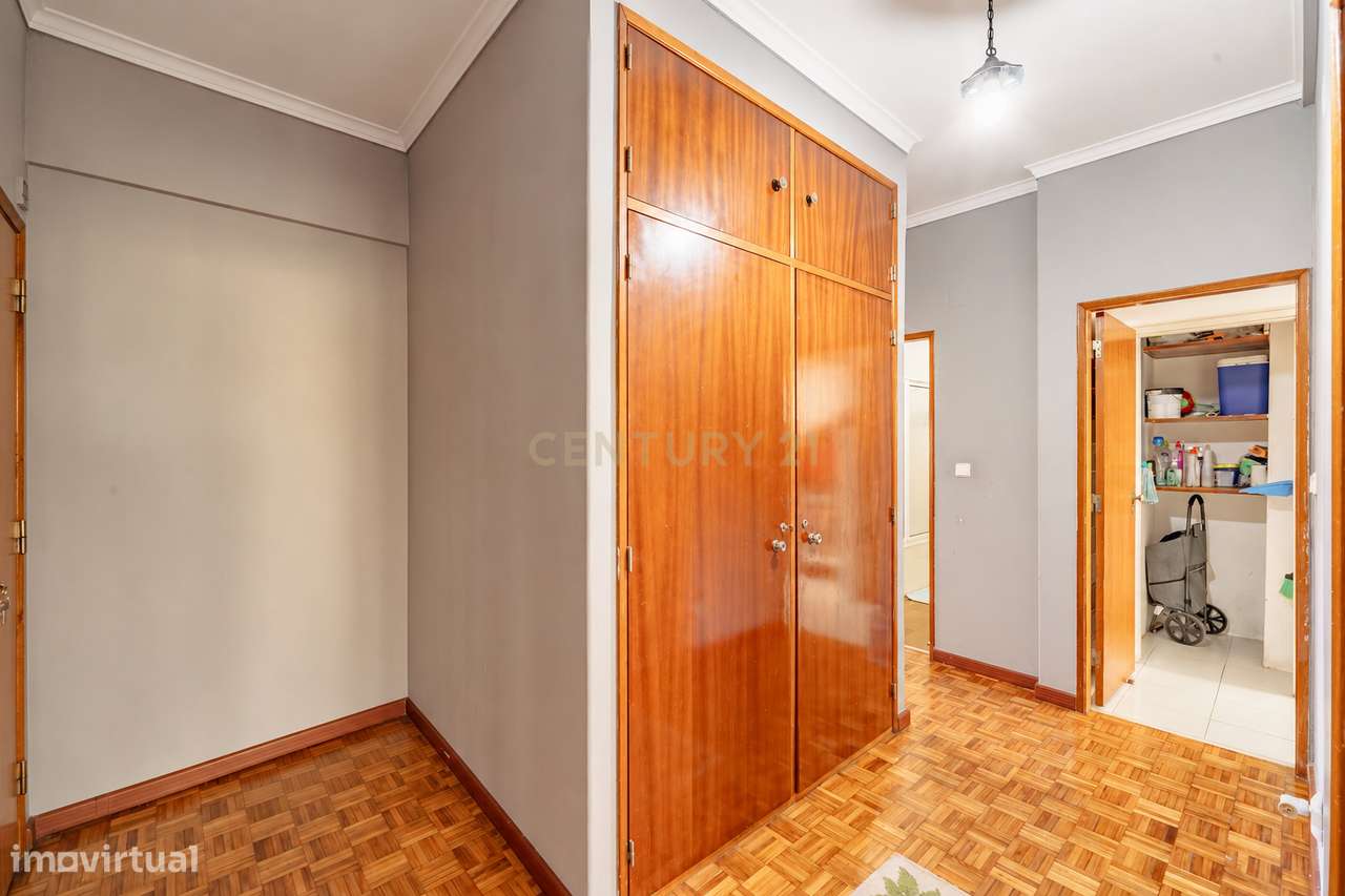 Apartamento T2 na Quinta do Rouxinol, Corroios-7
