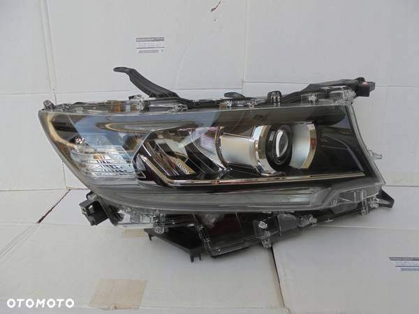 FULL LED PRAWY LAMPA TOYOTA LAND CRUISER 150 ŁADNA - 1