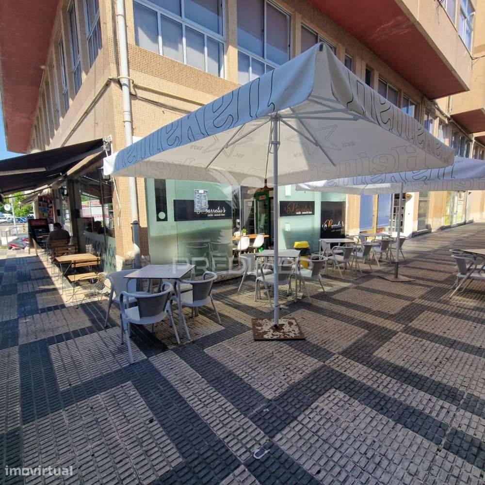 TRESPASSE DE CAFÉ- SNACK BAR O BARRETU’S NO CENTRO DA CIDADE - Grande imagem: 2/29