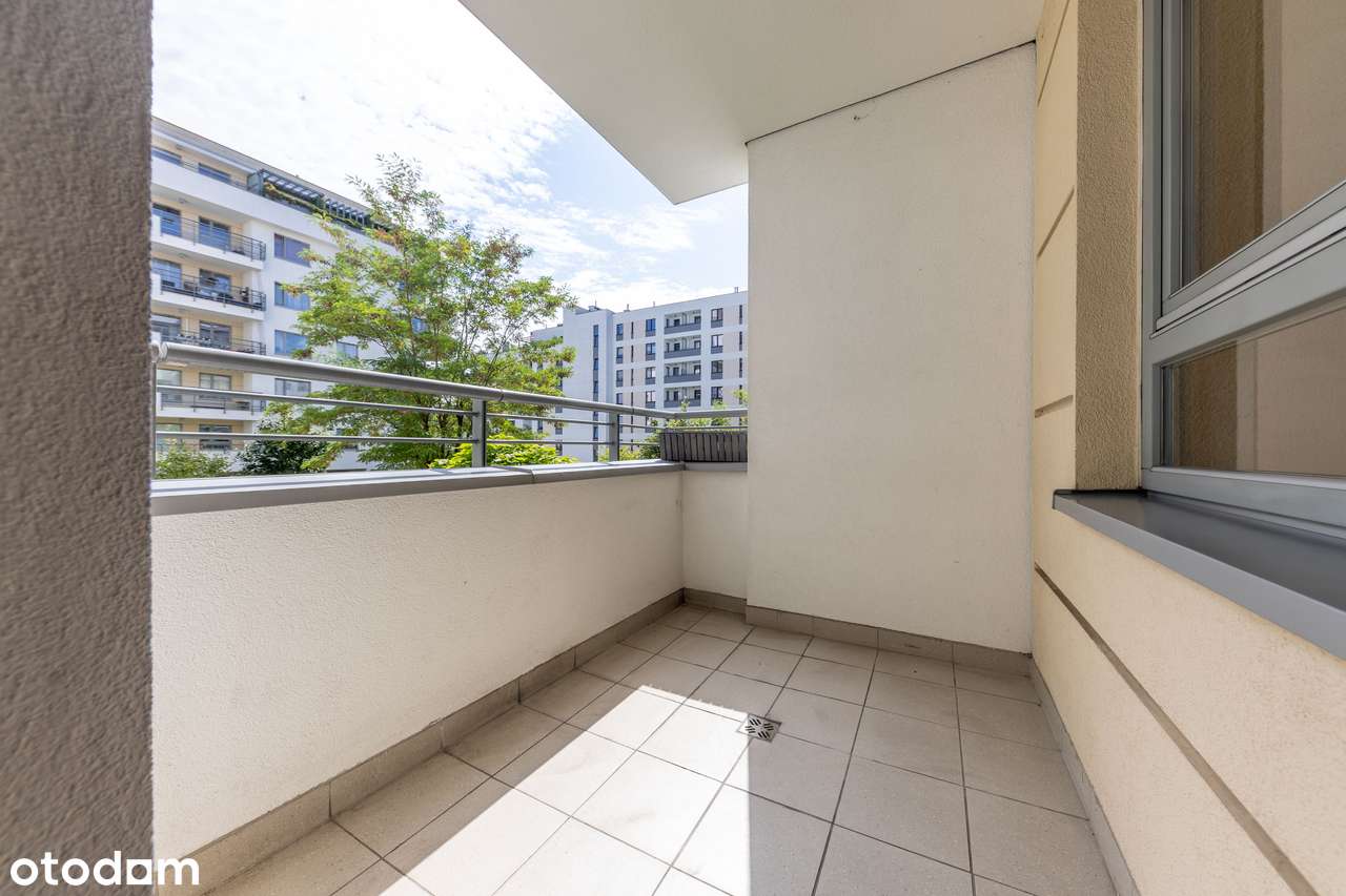 Przytulna kawalerka gotowa do wprowadzenia tuż przy Promenadzie-5