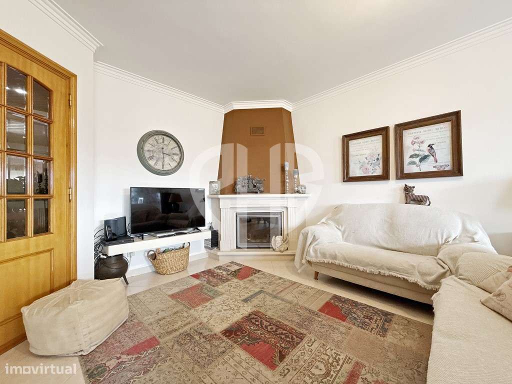 Apartamento T2 // Queluz C/Parqueamento - Grande imagem: 2/43