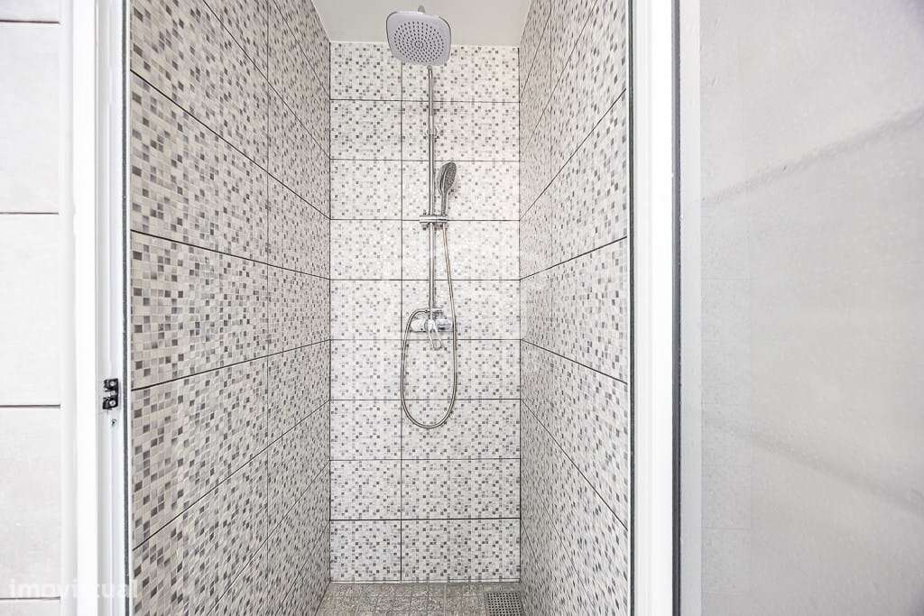 Moradia com 3 Apartamentos Independentes  - Ponta do Sol-10