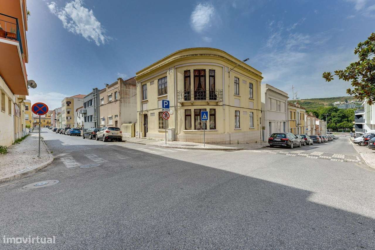 Moradia T5 Bi Familiar, Torres Vedras - Grande imagem: 2/45