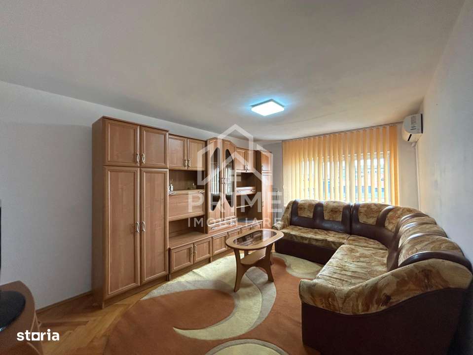 Apartament cu 2 camere, decomandat, etaj 3/4 cu boxa-0