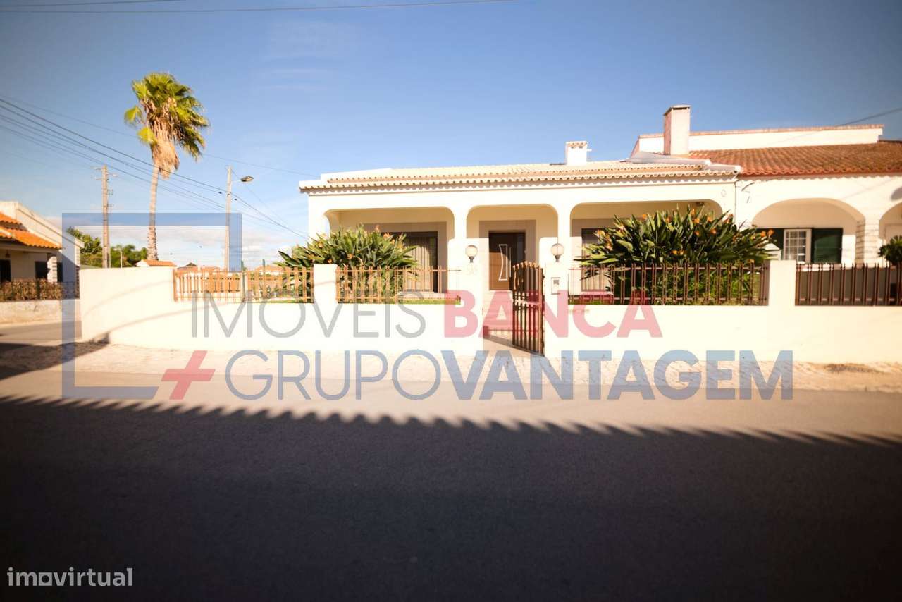 Moradia T4 - Sarilhos Grandes - Montijo - Grande imagem: 2/30