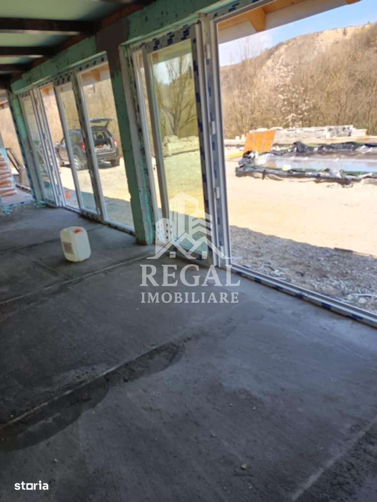 Proprietate cu potențial, într-un cadru natural de vis – 3581 mp teren - Imagine principală: 4/13