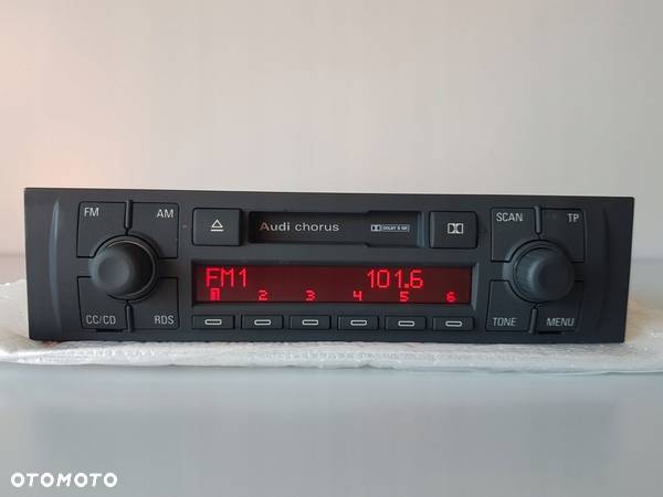 Radio Audi Chorus 2 II A3 8L0 2001-2003 r NOWE - 1