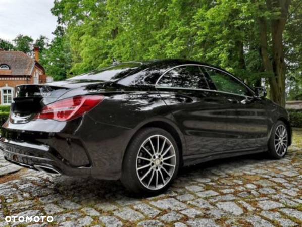 Mercedes-Benz CLA 180 d 7G-DCT AMG Line - 14