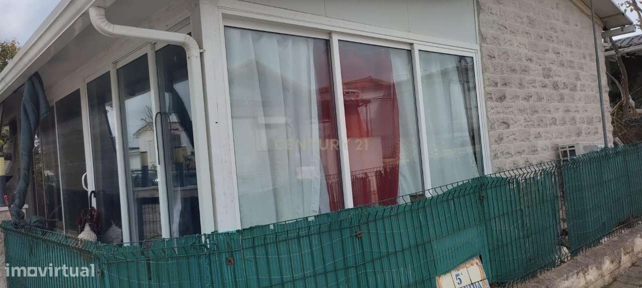 Moradia T3 em Parque verde, Fernão Ferro-8