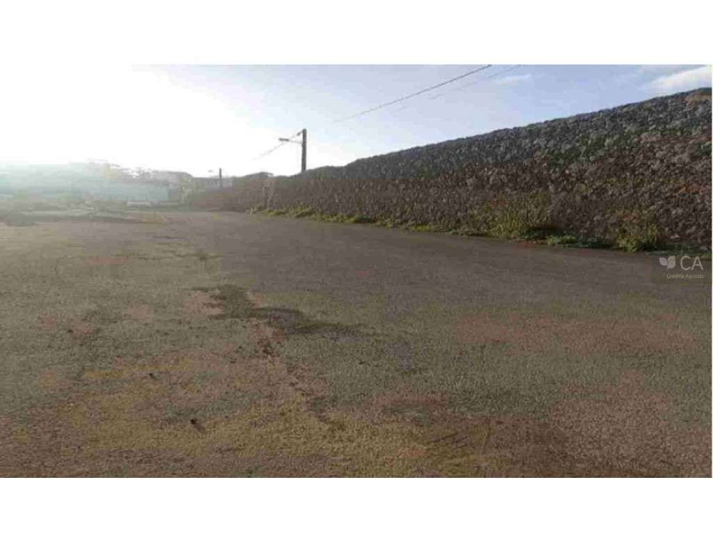 Terreno rústico com potencialidade construtiva - Grande imagem: 3/3