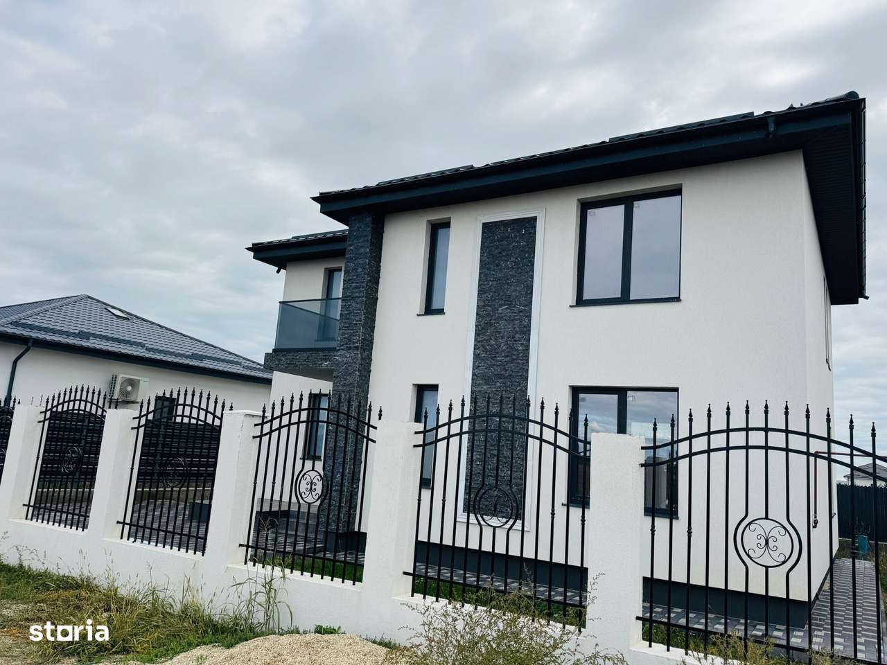 Buftea-vila individuala P+1 cu 5 camere teren 319mp - Imagine principală: 2/12