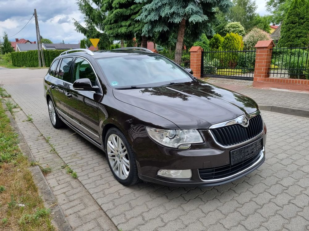 Skoda Superb II 2.0 TDI Elegance DSG 2012