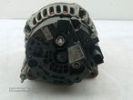 Alternador Volkswagen Passat (3B3) - 3