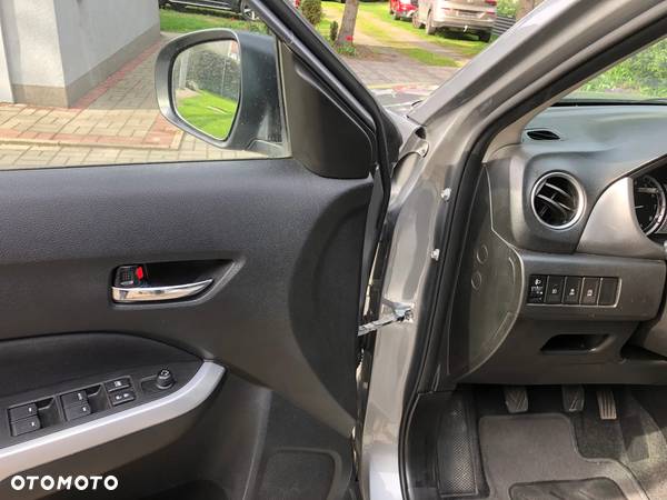 Suzuki Vitara 1.6 Elegance 2WD - 11