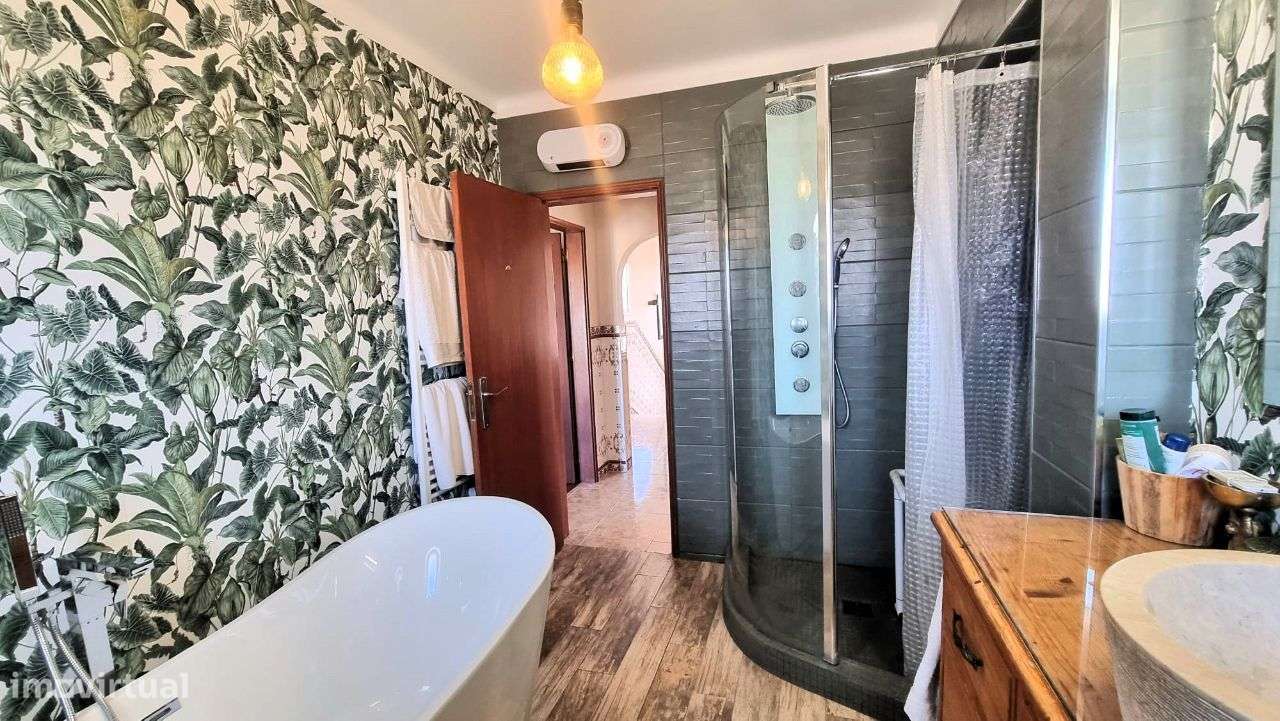 Moradia T5 com piscina, Brejos de Azeitão, Azeitão-29