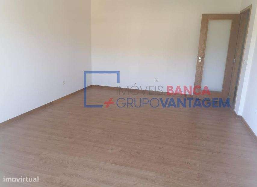 APARTAMENTO T1 - PAREDES - Grande imagem: 4/21