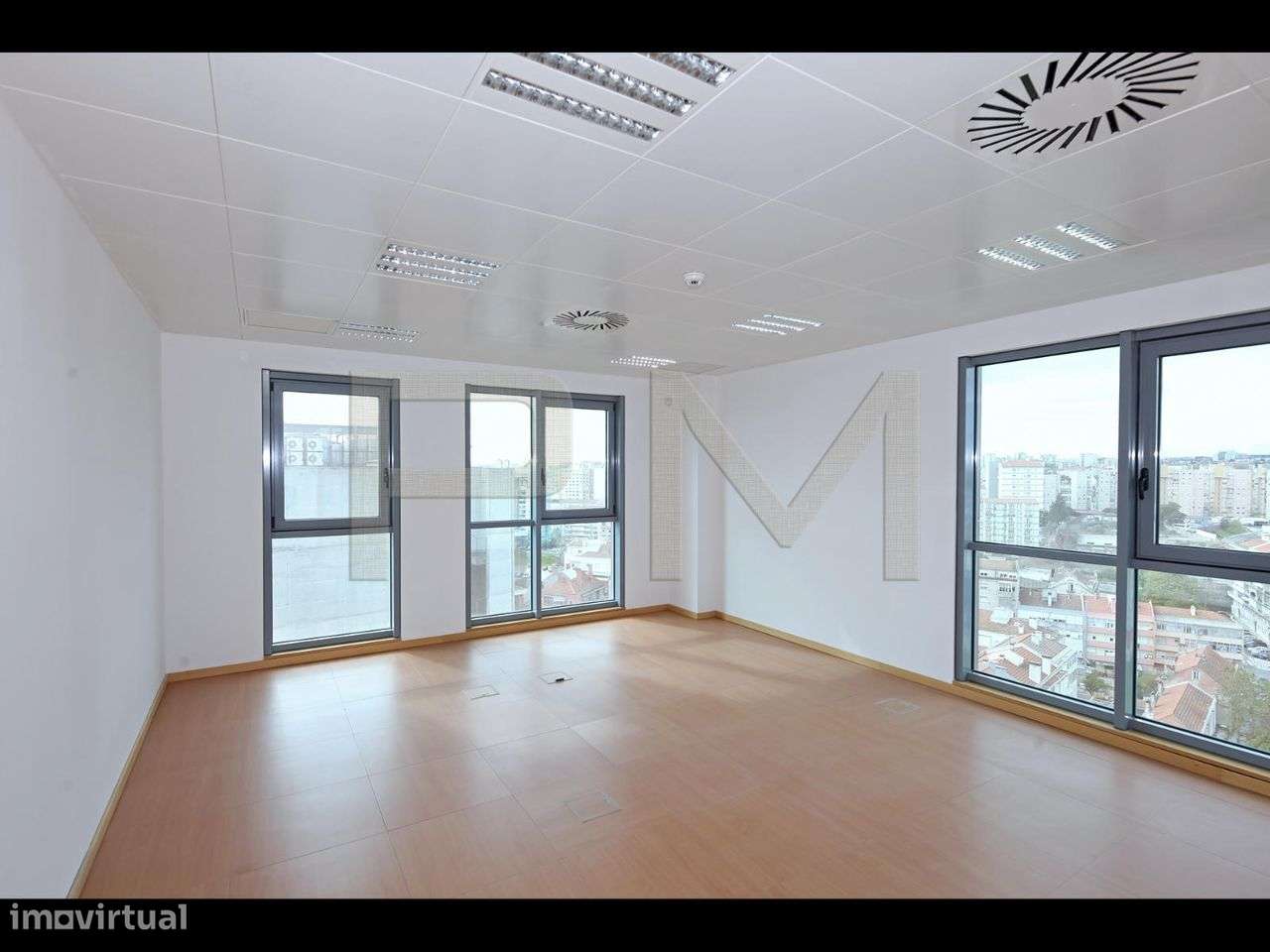 Escritório com 46m² e 2 lugares de parqueamento, na Expo (PM60340) - Grande imagem: 1/7