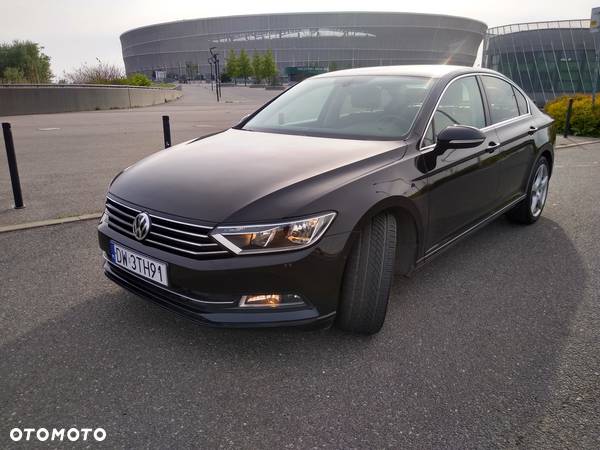 Volkswagen Passat 1.6 TDI SCR DSG Comfortline - 1