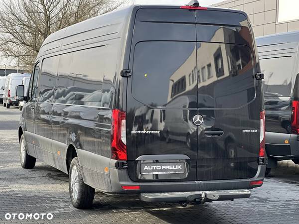 Mercedes-Benz Sprinter - 5