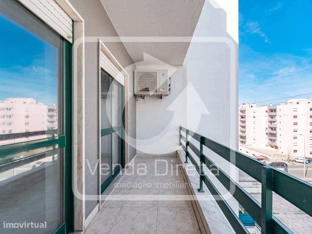 Apartamento T3 com estacionamento - Fidalguinhos, Barreiro-6