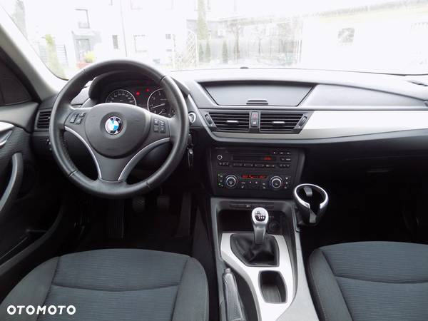 BMW X1 sDrive18i Sport Line - 20